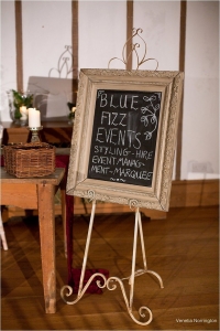 shabby chic easel & vintage chalk board